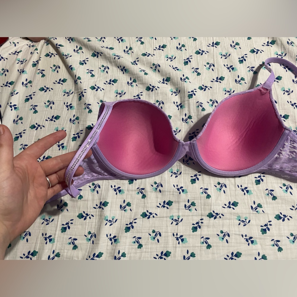 NWOT VS bra - Picture 2 of 2